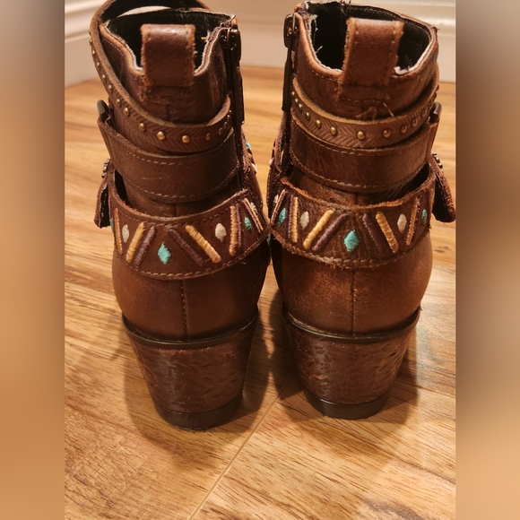 Lyard leather booties -Like new - Picture 8 of 12